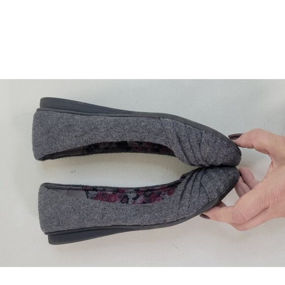 Report Shoes Womens 8.5 Gray Flats Slip On Casual Relaxed Modern Shoe Gay Wool - Picture 4 of 9